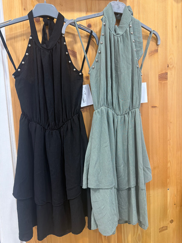 Vestido tachas corto