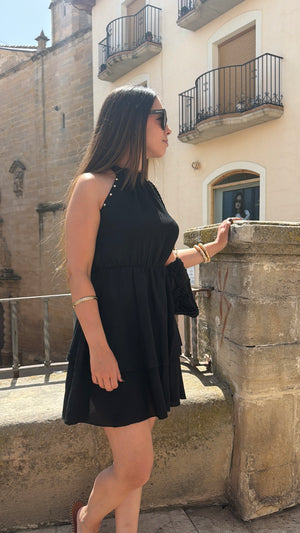 Vestido tachas corto